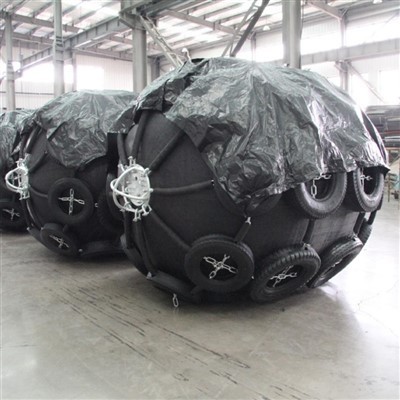 Fender pneumatik Yokohama dengan net ban 2.5mx3 m